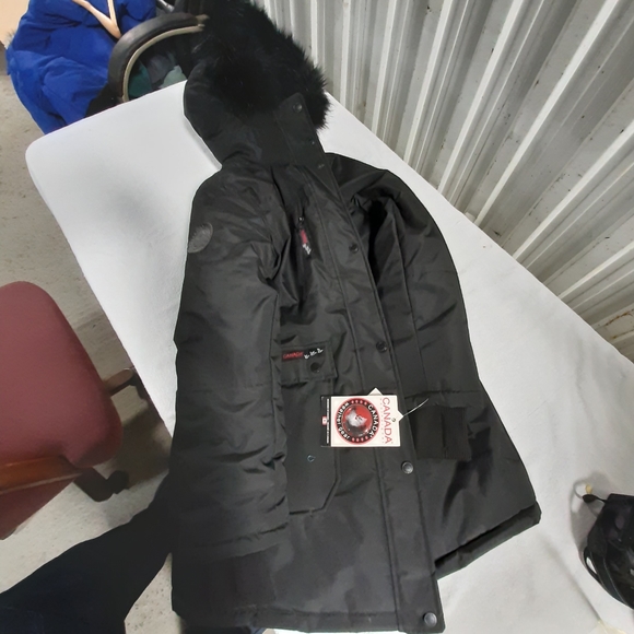 Ladies  Winter coat - Picture 8 of 11